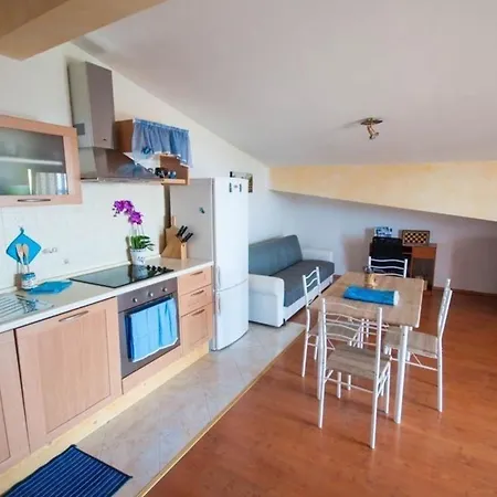 Apartment Fuer 3 Personen Ca 30 M In Novigrad, Adriakueste Kroatien Westkueste Von Istrien *
